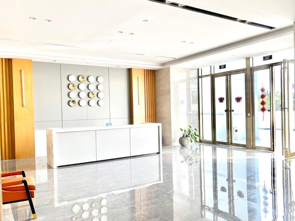U Mall Apartments - 400M To Sokha Beach シアヌークビル エクステリア 写真